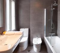A bathroom at Hotel Universal