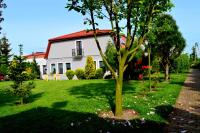 Ogród w obiekcie Hotel Wielkopolanka