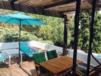 A garden outside Chalecito en la Herradura- Casa Kwetu