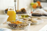 Jedlo v ubytovaní bed & breakfast alebo blízkom okolí