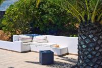A seating area at Manuki Mas
