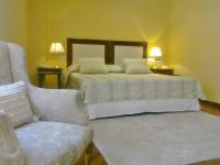 A bed or beds in a room at Don Pio