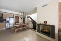 Kuchyň nebo kuchyňský kout v ubytování Elani Villa Dieci by Luxlikehome