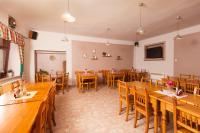 TV a/nebo společenská místnost v ubytování Hotel Pošta