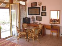 A television and/or entertainment centre at Vamos Palace Apartments
