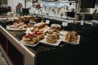 Еда / где поесть недалеко от апарт-отеля