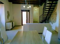 Posedenie v ubytovaní casa Marino