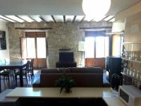 A seating area at Apartamentos Sol de Mayo