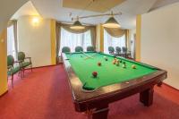 Biliardový stôl v ubytovaní Hotel Jaskółka
