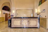 The lobby or reception area at Hotel Maryelen 2