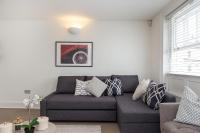 Půdorys ubytování Covent Garden 2BR Oasis - Urban Chic Studio
