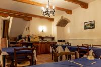 Restauracja lub miejsce do jedzenia w obiekcie Hotel Pax