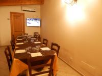 Et tv og/eller underholdning på Agriturismo Orrido di Pino