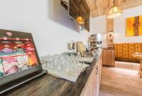 Kuchnia lub aneks kuchenny w obiekcie Hotel Künstleralm
