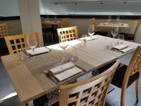 Reštaurácia alebo iné gastronomické zariadenie v ubytovaní Hotel Oleggio Malpensa