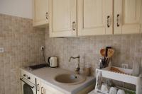 A kitchen or kitchenette at Olga's Studio