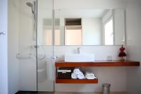 Kúpeľňa v ubytovaní Casa rural con piscina Viña de Millan