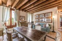 Posedenie v ubytovaní Casa Contarini