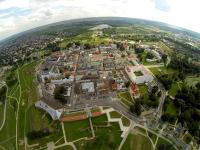 Widok z lotu ptaka na obiekt Hotel77