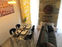 A seating area at San Sebastián VERY NICE apartment 100m from La Kontxa Beach