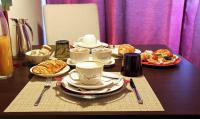 Jedlo v ubytovaní bed & breakfast alebo blízkom okolí