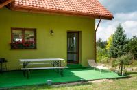 Vonkajšia záhrada v ubytovaní Apartamenty w Gorach Stolowych