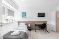 Sport Rooms II Chodakowska Warszawaにあるテレビまたはエンターテインメントセンター
