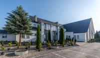 Budynek, w którym mieści się hotel