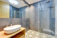 Łazienka w obiekcie Gdansk Comfort Apartments Bursztynowa