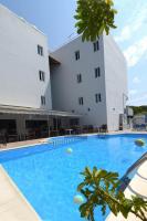 Bazén v ubytovaní Ialysos City Hotel alebo v jeho blízkosti