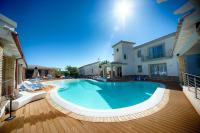 Bazén v ubytovaní Eliantos Boutique Hotel & Spa alebo v jeho blízkosti