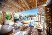 Bazén v ubytovaní Eliantos Boutique Hotel & Spa alebo v jeho blízkosti