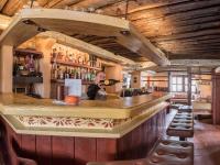 The lounge or bar area at Südtiroler Stube