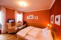 Telewizja i/lub zestaw kina domowego w obiekcie Hotel LÄRCHENHOF