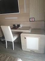 A seating area at Hotel Capri Bardolino 3S