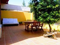 A seating area at Residencial Las Redes - 19