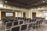 The Windsor Suitesにあるビジネスエリアまたは会議室