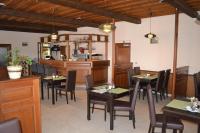 Lounge nebo bar v ubytování Rusovský Penzión