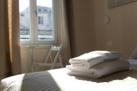 Posteľ alebo postele v izbe v ubytovaní Emily Rooms
