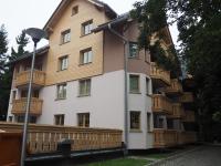 Budova, v ktorej sa apartmán nachádza