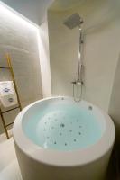 A bathroom at Villa Myrto