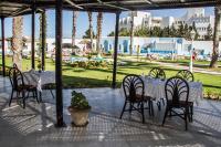 L'Orient Palace Resort and Spaにある庭