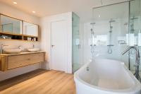 A bathroom at Melia Madrid Princesa