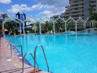 Bazén v ubytování Benalbeach Apartamento en Resort de Benalmádena nebo v jeho okolí
