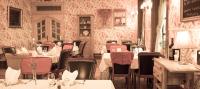 Reštaurácia alebo iné gastronomické zariadenie v ubytovaní Villa Rosa