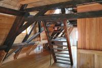 Palanda nebo palandy na pokoji v ubytování Apartment Soukenicka 44