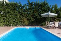 Bazén v ubytování Aegina Villa Kalliopi nebo v jeho okolí