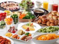 ホテルの敷地内または近くでの食事または食べ物