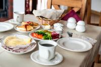 Jedlo v ubytovaní bed & breakfast alebo blízkom okolí