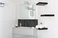 A bathroom at Farosardo